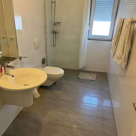 With Pool Apartament