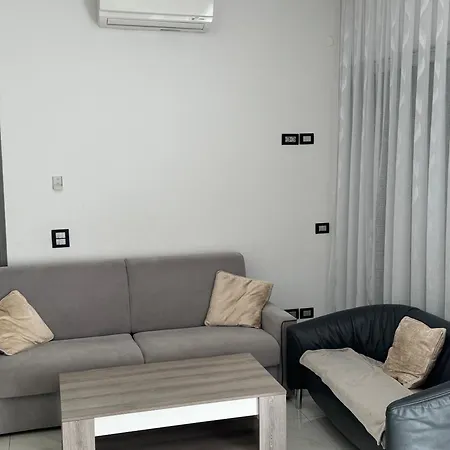 With Pool Apartment *